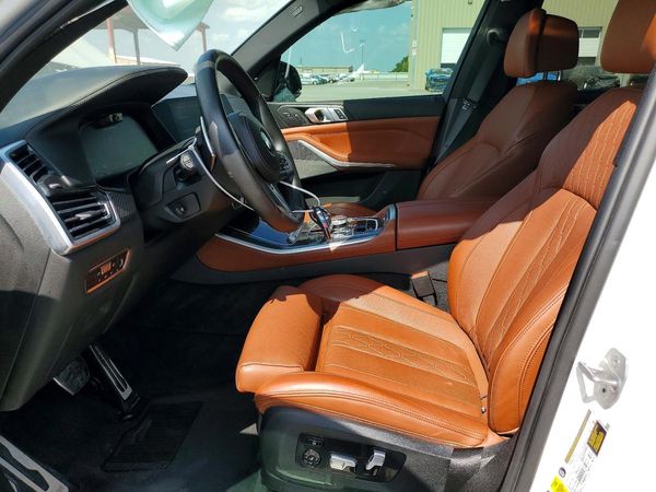 2022 BMW X5 M50i