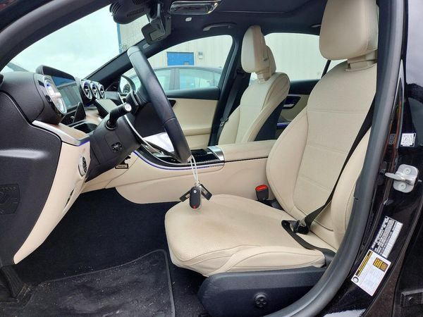 2025 MERCEDES-BENZ C