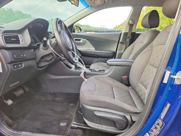 2017 KIA NIRO FE / LX / LX Tech
