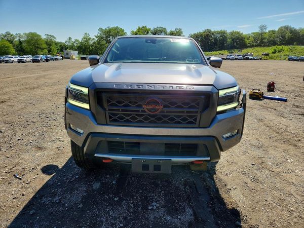 2024 NISSAN FRONTIER