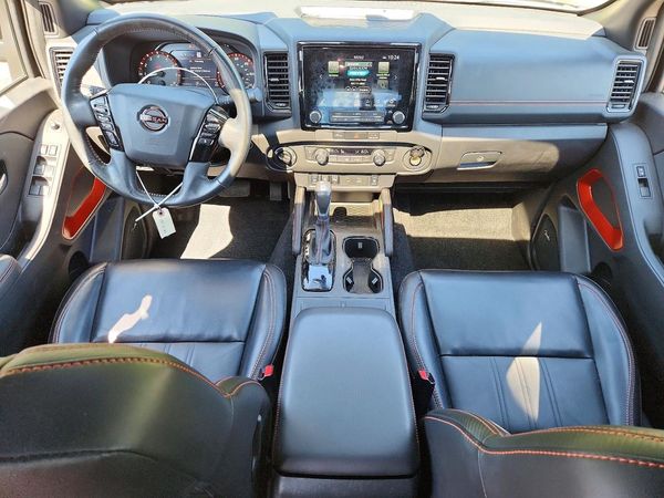 2024 NISSAN FRONTIER