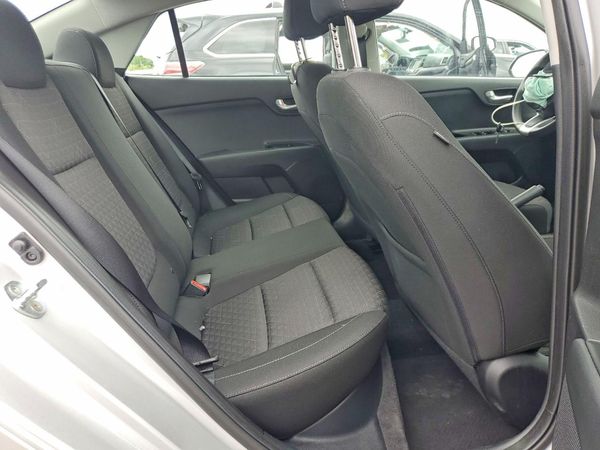 2022 KIA RIO LX, S