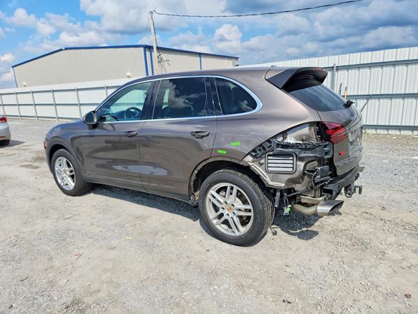 2015 PORSCHE CAYENNE