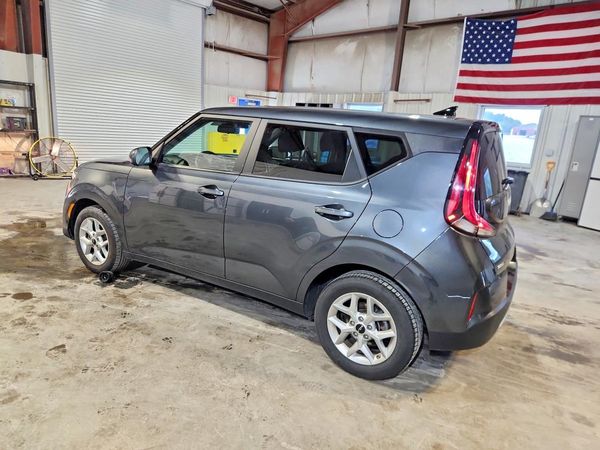 2024 KIA SOUL LX, S