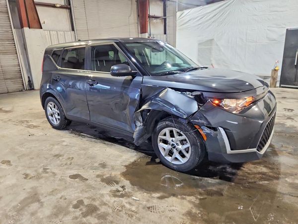 2024 KIA SOUL LX, S