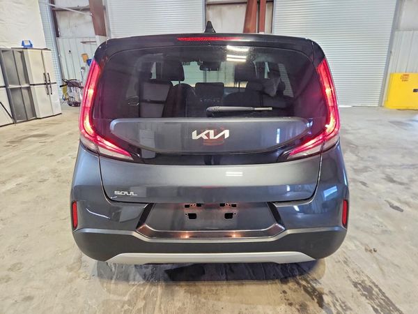 2024 KIA SOUL LX, S