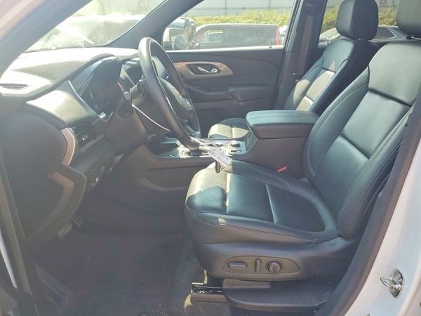 2023 CHEVROLET TRAVERSE LT