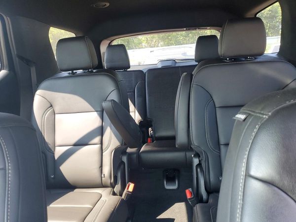 2023 CHEVROLET TRAVERSE LT