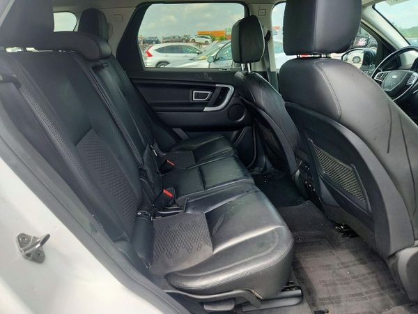 2016 LAND ROVER DISCOVERY SE