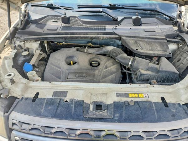 2016 LAND ROVER DISCOVERY SE
