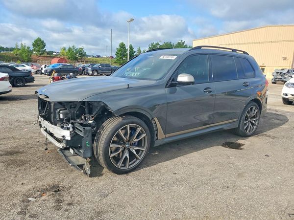 2021 BMW X7