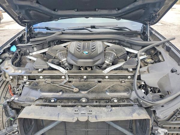 2021 BMW X7