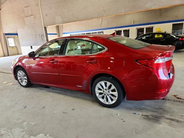 2013 LEXUS ES 300h
