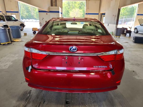 2013 LEXUS ES 300h