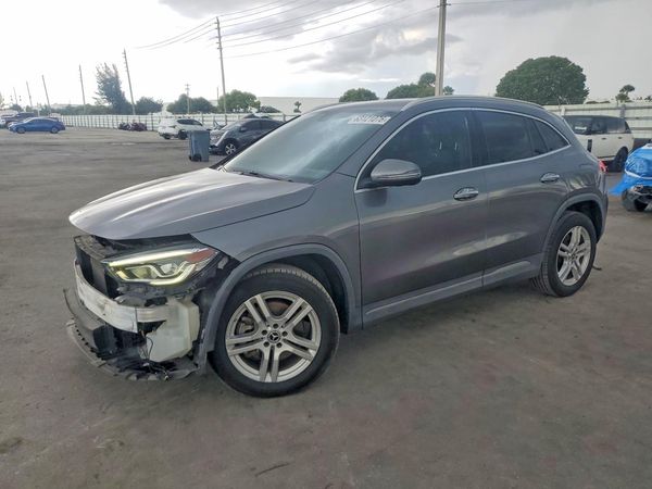 2021 MERCEDES-BENZ GLA GLA250-4M