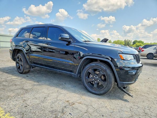 2019 JEEP GRAND CHEROKEE LAREDO 4X4