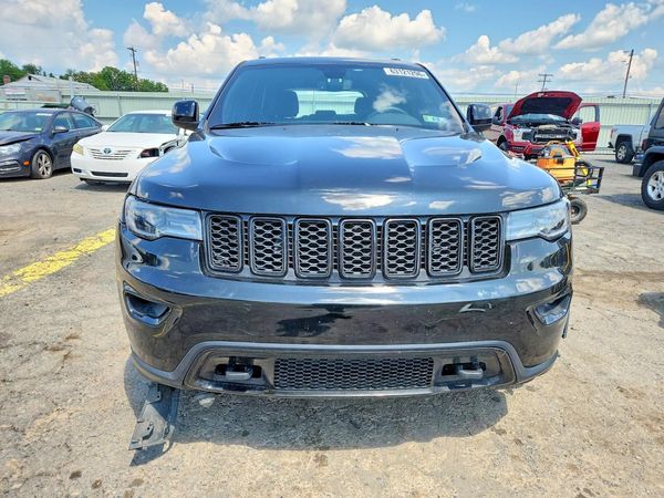 2019 JEEP GRAND CHEROKEE LAREDO 4X4