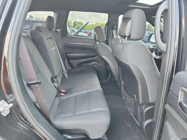 2019 JEEP GRAND CHEROKEE LAREDO 4X4
