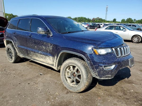 2017 JEEP GRAND CHEROKEE LAREDO 4X4