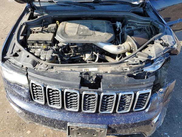 2017 JEEP GRAND CHEROKEE LAREDO 4X4