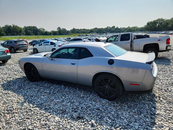2018 DODGE CHALLENGER SXT