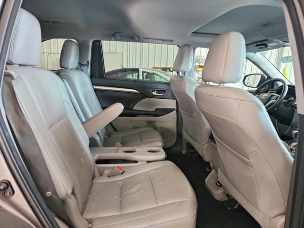 2016 TOYOTA HIGHLANDER Base/Hybrid
