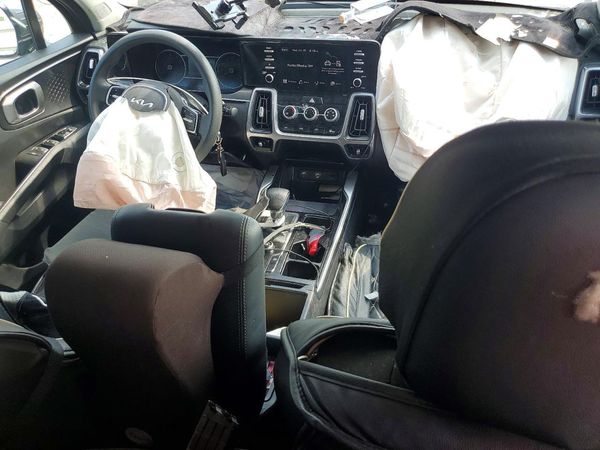 2023 KIA SORENTO