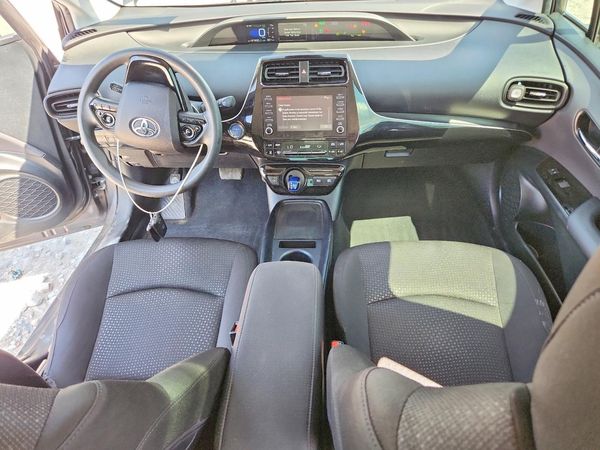 2020 TOYOTA PRIUS
