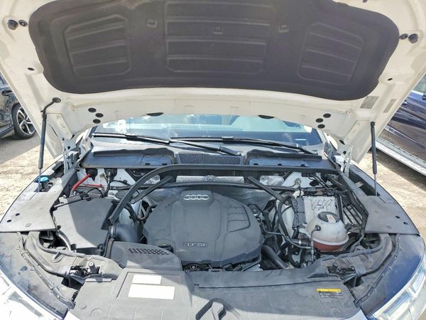 2018 AUDI Q5 quattro Premium Plus