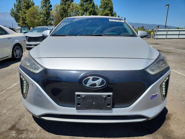 2019 HYUNDAI IONIQ Limited (EV)