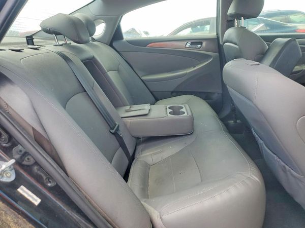 2014 HYUNDAI SONATA