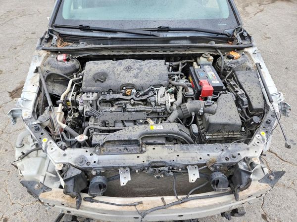 2018 TOYOTA CAMRY L/LE/SE/XLE — Engine bay