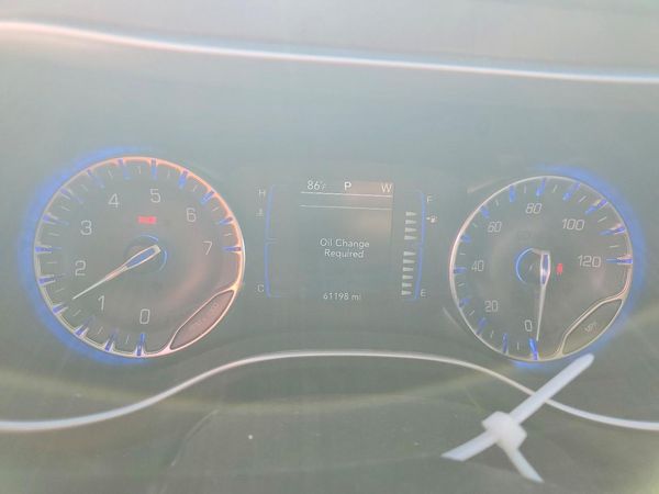 2022 CHRYSLER VOYAGER