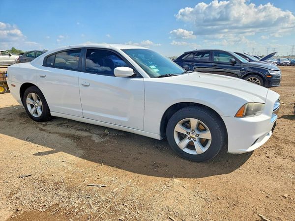 2014 DODGE CHARGER SE