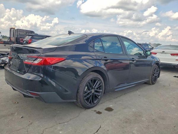 2026 TOYOTA CAMRY