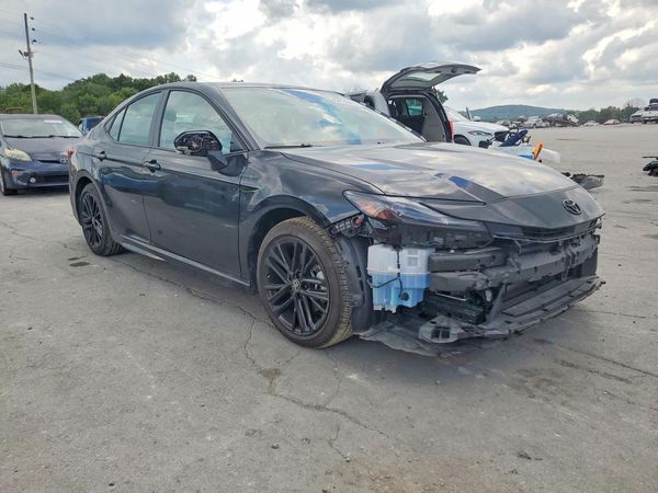 2026 TOYOTA CAMRY