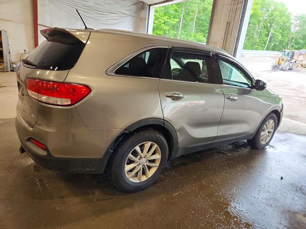 2017 KIA SORENTO L, LX
