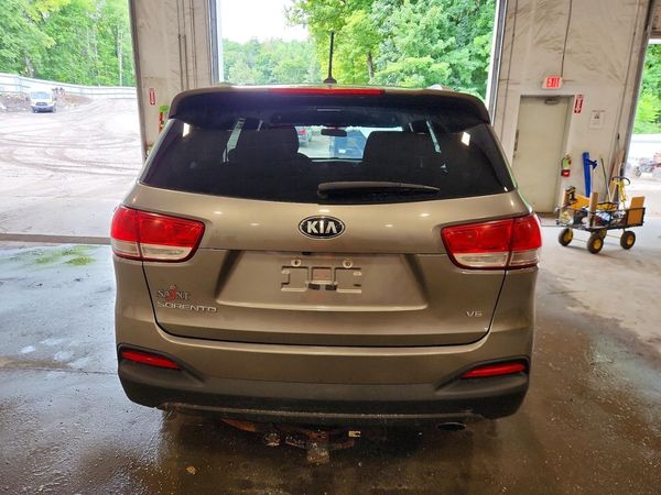 2017 KIA SORENTO L, LX