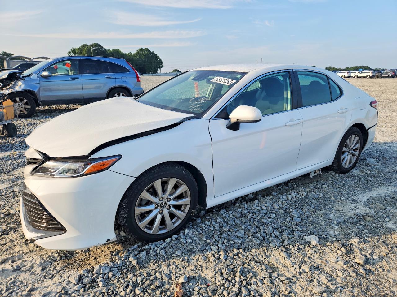 2019 TOYOTA CAMRY L/LE/SE/XLE — Front 3/4