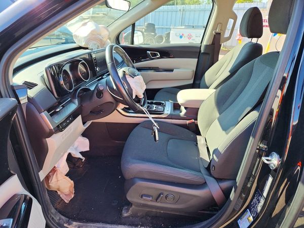 2024 KIA CARNIVAL