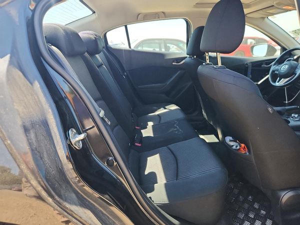 2016 MAZDA 3