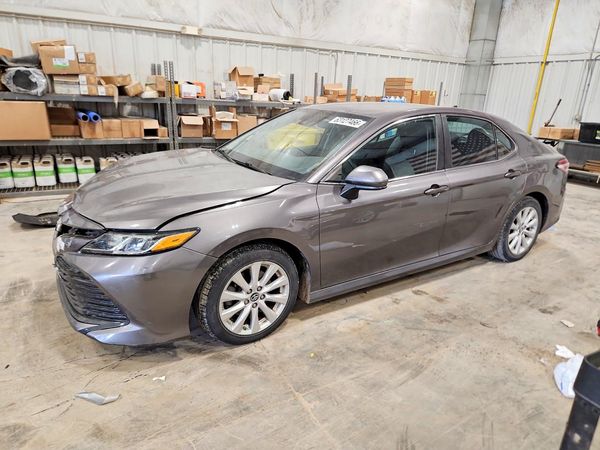 2019 TOYOTA CAMRY