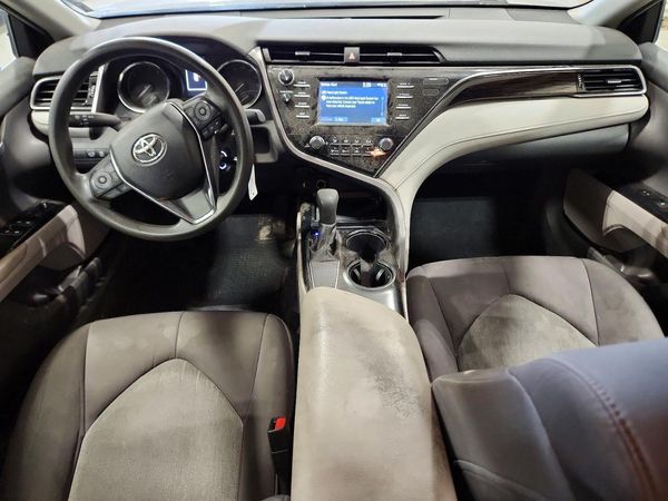 2019 TOYOTA CAMRY