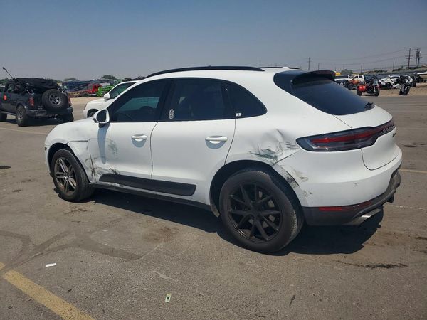 2020 PORSCHE MACAN