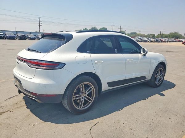 2020 PORSCHE MACAN