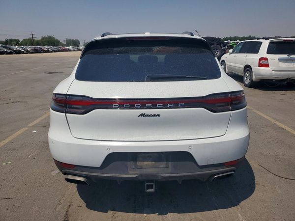 2020 PORSCHE MACAN