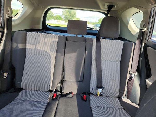 2015 TOYOTA RAV4 LE (X Grade)