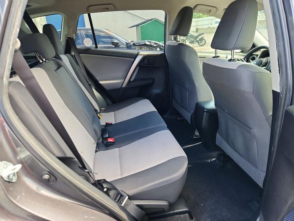 2015 TOYOTA RAV4 LE (X Grade)