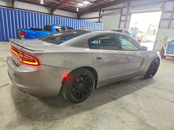 2017 DODGE CHARGER R/T