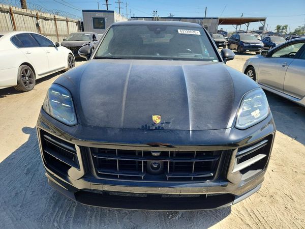 2024 PORSCHE CAYENNE Turbo GT